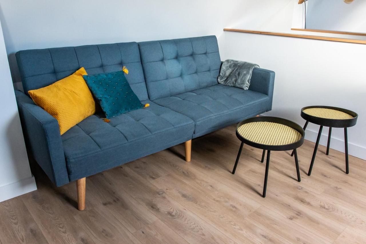 Confortable T1Bis Renove, Au Coeur D'Un Bourg Calme La Chapelle-Neuve  Luaran gambar